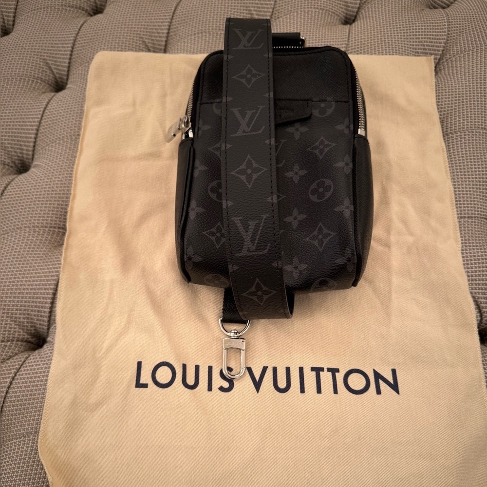 Louis Vuitton Black Monogram Eclipse Crossbody Bag-Taigarama Noir Black